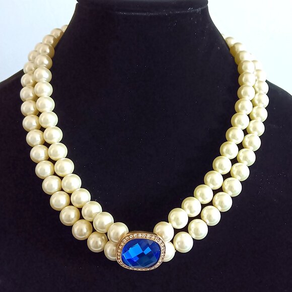 Vintage Signed SCAASI Double Strand Pearl/Blue Swarovski Crystal Gold Tone Clasp - Picture 1 of 4